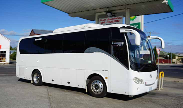 Jacks Bus Service King Long 6900AU A13XN